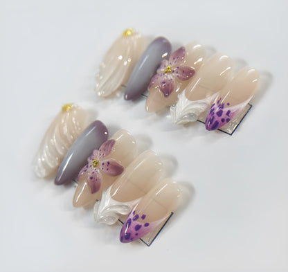 Purple White Floral Press On Nails Elegant False Nails Gold Star Accent Glue On Chic Spring Nail Set